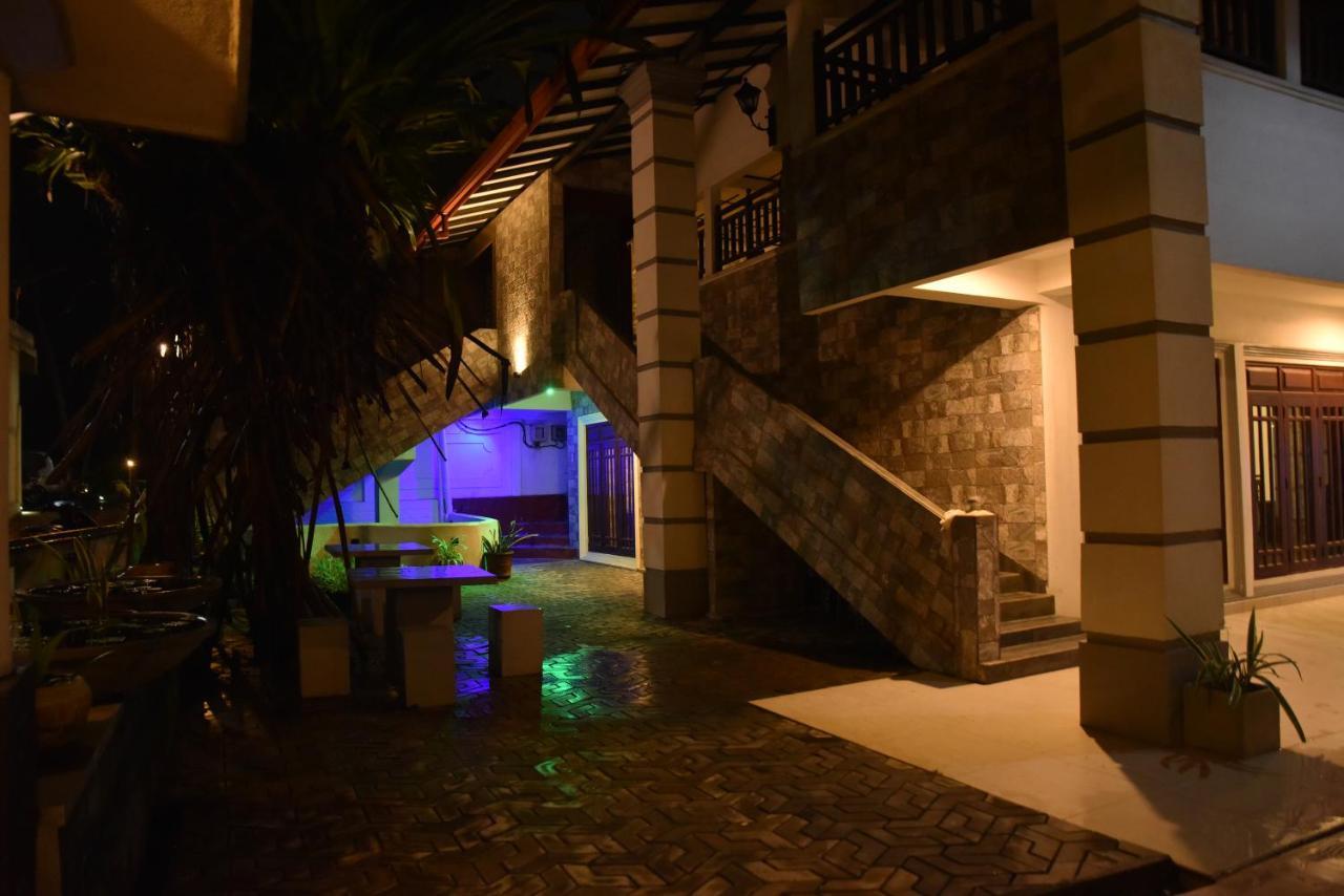 New Ocean Hill Hotel 希克杜沃 外观 照片